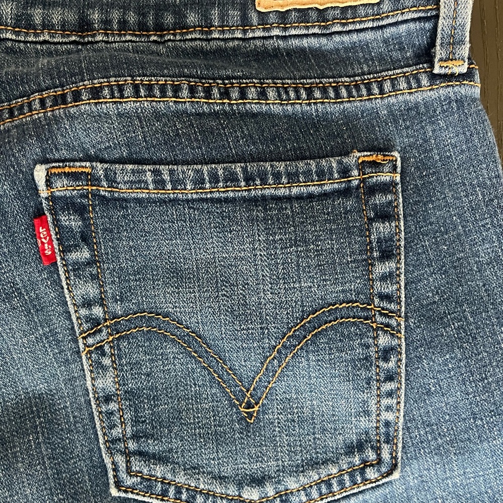 Levi's Women's Denim Jeans with Classic Stitching